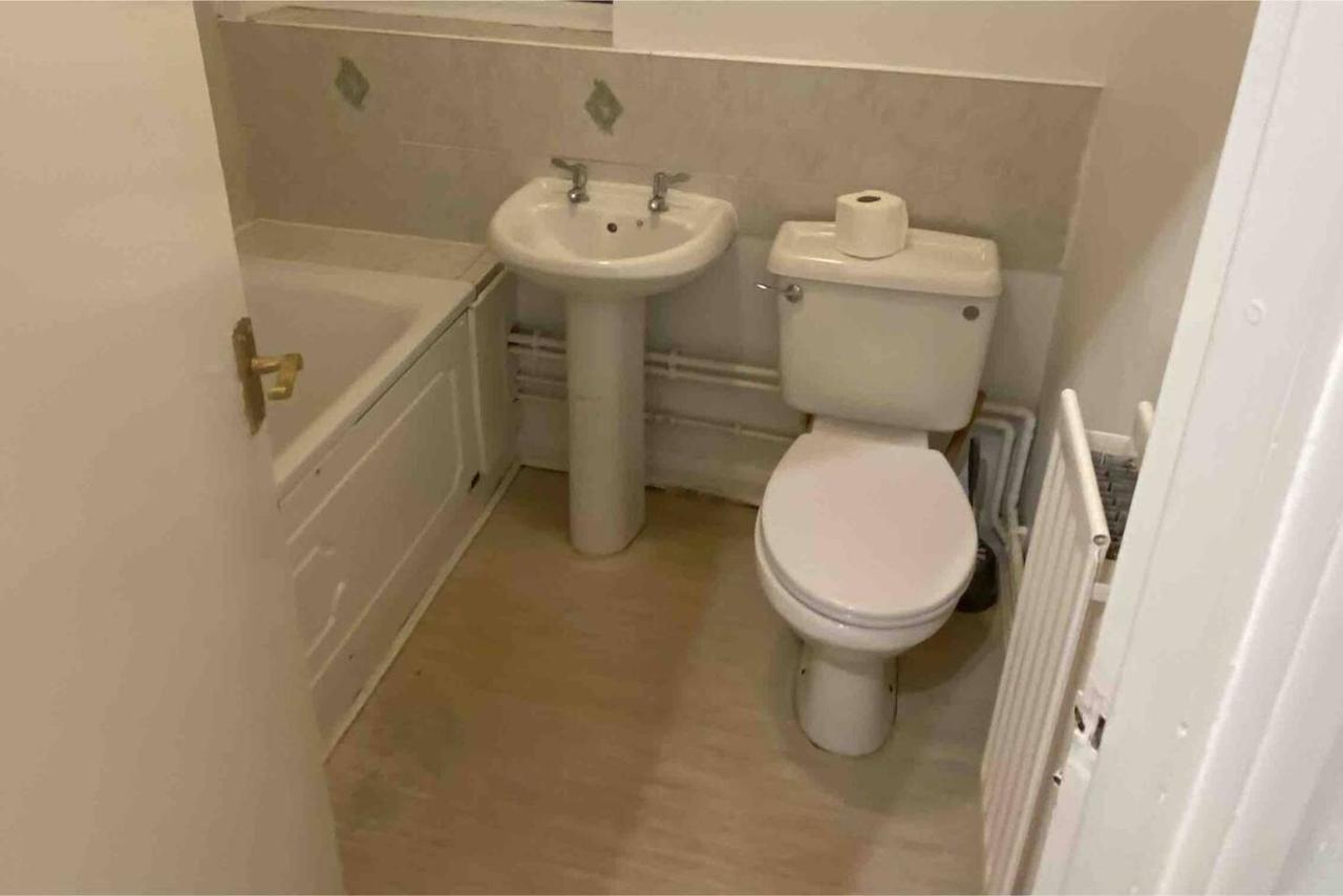 Apartamento Snug Kingsize Bedroom Flat In *
