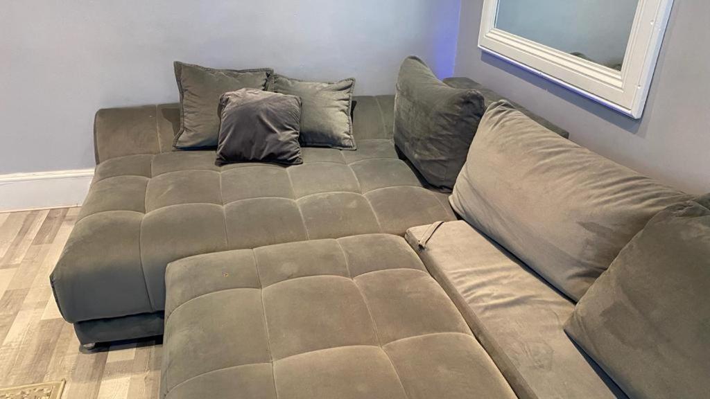 Apartamento Snug Kingsize Bedroom Flat In